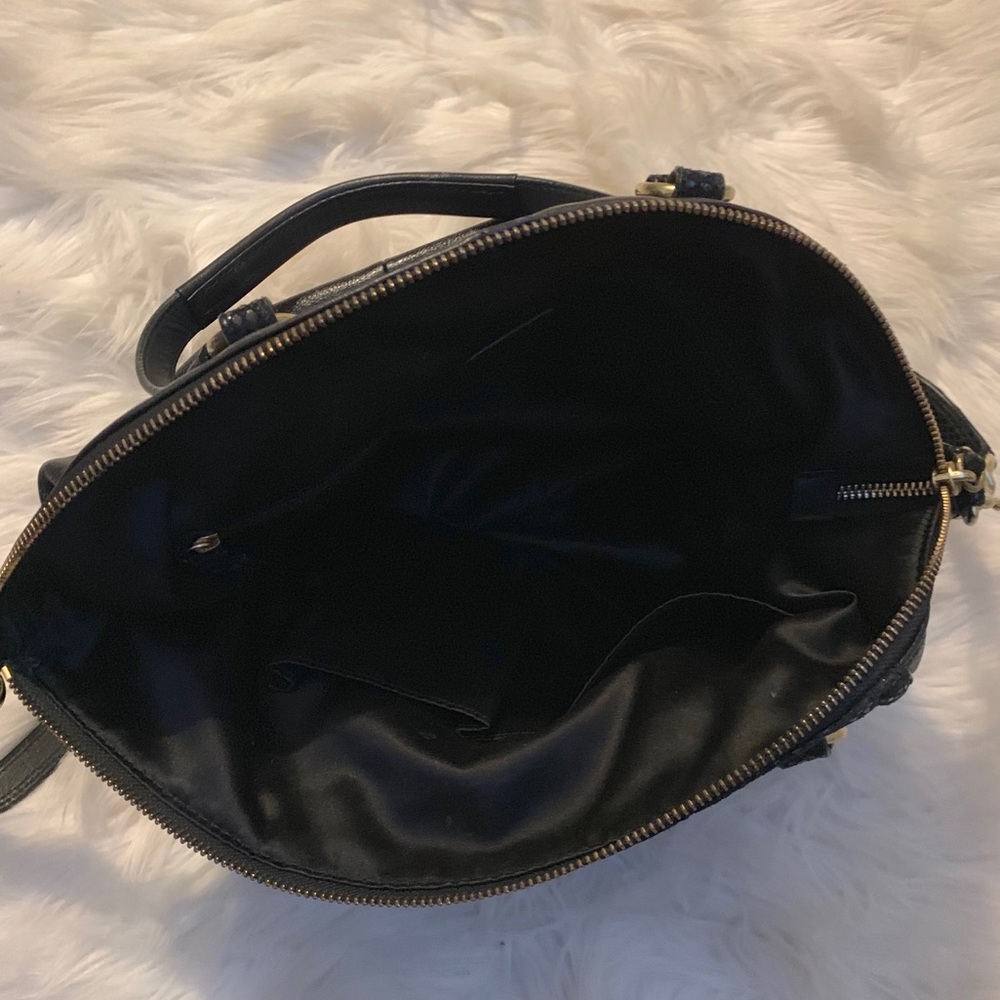 COACH Black and Gold Leather Bag - Picture 6 of 6